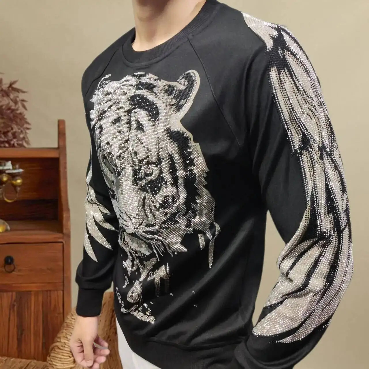 

Tiger Head Hot Drilling Shining Sweatshirt Men Sudaderas Para Hombre Hip Hop Punk Sweatshirt Stage Long Sleeve Men Sweatshirt