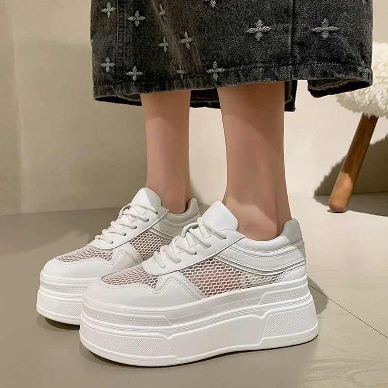 Kleine Witte Schoenen Dames Echt Lederen Dikke Zool 2024 Nieuwe Enkele Schoenen Populaire Kleine En Lange Casual Damesschoenen