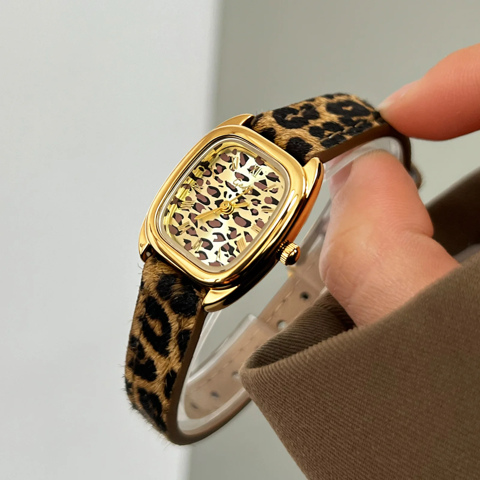 2026 GEDI Brand Watch Unique Design Waterproof Square  European and American Retro Leopard Print Women's Fashion Quartz Watches