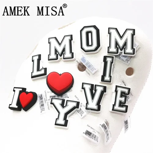 Imagen 1 del producto Hebillas de zapatos con 26 letras originales, decoración de PVC, corazón rojo, accesorios para pulseras, fiesta para niños, regalos para x-mas