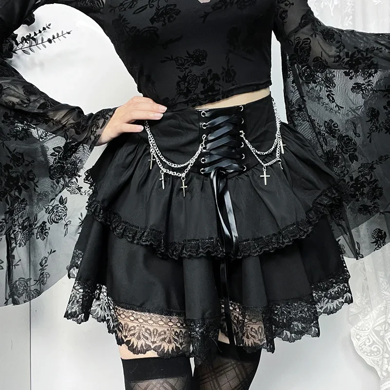 

Goth Black Pleated Mini Skirt with Chain High Waisted Tennis Skirt Women's Lace Trim Double Layer Gothic Skater Skirt