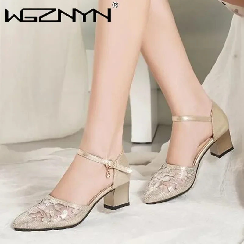 النساء مغلق تو الصنادل المرأة شقة منتصف كعب المرأة صندل بكعب مكتنز حقيقية بولي أحذية أحذية من الجلد شبكة مجوفة لينة أسفل أمي الأحذية