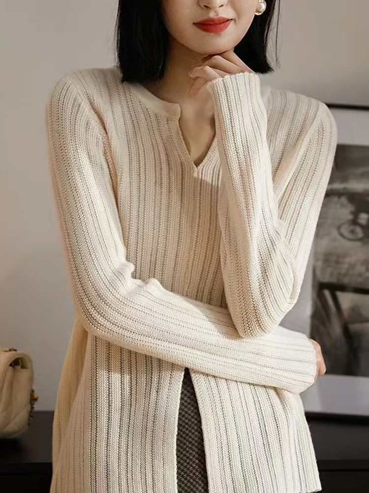 Spring and Autumn New Women's Round Neck Pullover Sweater Fashionable Bottom Slit Sweater Thin Imitation Knitted Sweater Tops