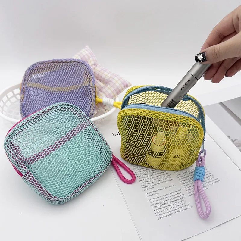 Leichte Make-up-Tasche aus Netzstoff, tragbare Kosmetik-Aufbewahrungstasche für unterwegs mit Reißverschluss, quadratische Waschtasche, Mehrzweck-Aufbewahrungstasche für Kleinigkeiten