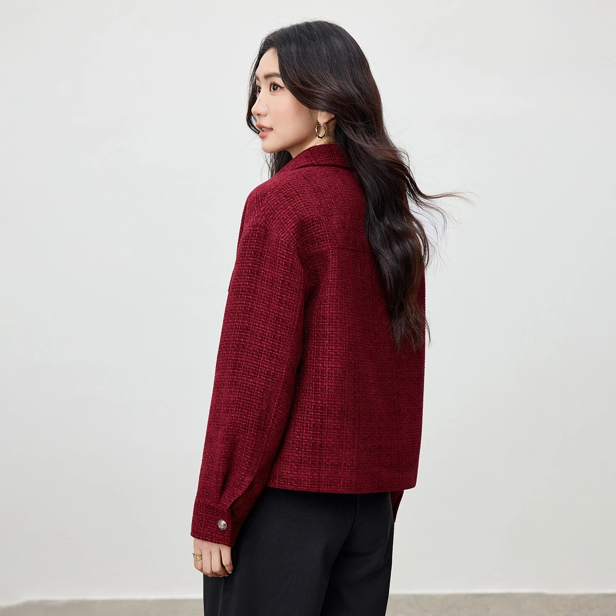 SENTUBILA Damen-Chenille-Steppmantel, 2025, Winter-Umlegekragen, lockere Jacke mit tief angesetzter Schulter, elegantes warmes Oberteil 154WA3687