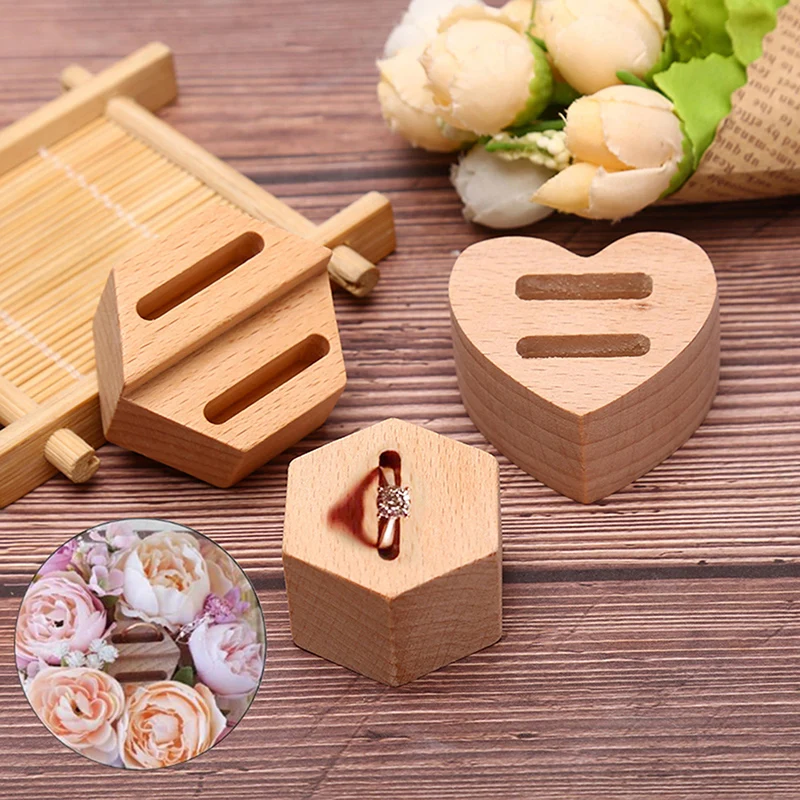 

Wooden Hexagon heart-shaped Ring Display Stand Couples Rings Jewelry Holder Gift