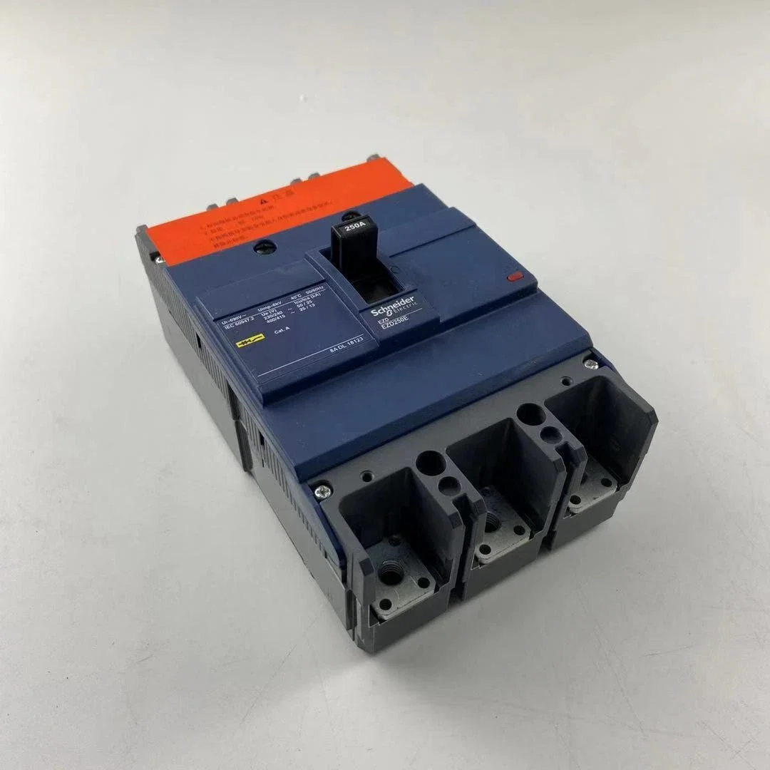 

Автоматический выключатель в литом корпусе EZD250E3250N 3P 250A