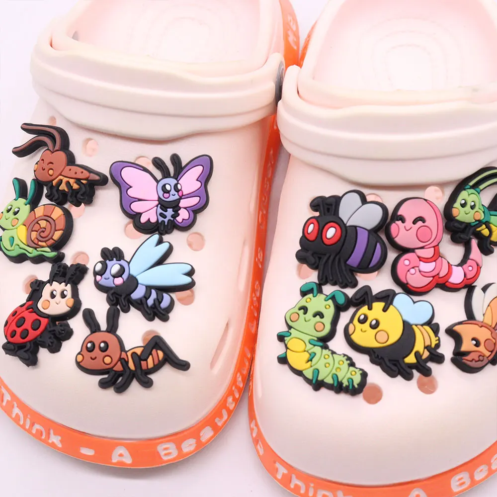 1-12 قطعة الحشرات كاتربيلر الحلزون النمل الخنفساء الأحذية البلاستيكية السحر اكسسوارات الاطفال الأحذية أبازيم صالح الأساور هدية عيد ميلاد