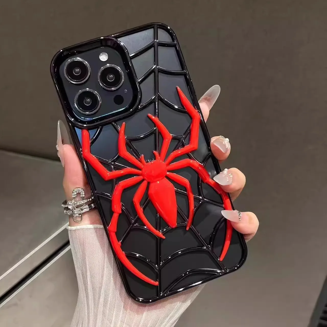 Lustige 3D-Hohlspinnen-Hülle für iPhone 14, 15, 16 Plus, weiche TPU-Beschichtung, Wärmestrahlungsabdeckung für iPhone 13, 12, 14, 15, 16, 17 Pro Max – Detail 1
