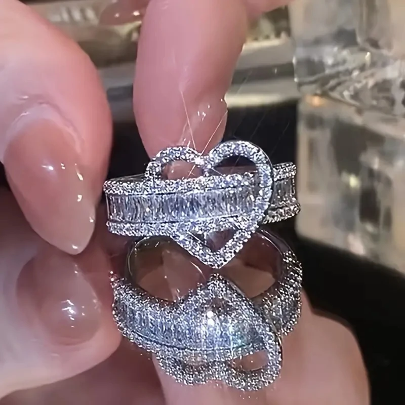 Huitan Luxury Heart Love Jewelry Ring Women Gorgeous Bridal Accessories with Brilliant Zirconia Delicate Wedding Band for Female