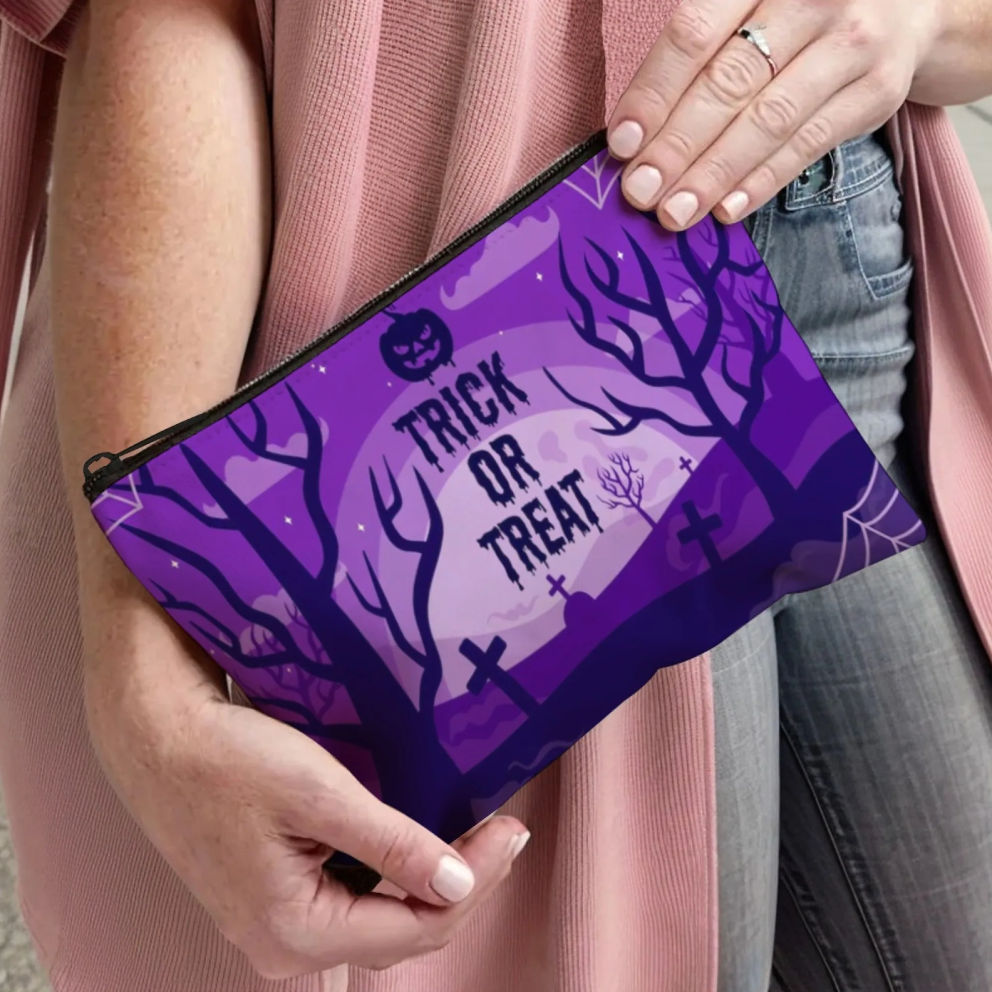 Borsa per cosmetici viola horror di Halloween "Trick or Treat" e zucca Cimitero Alberi nudi Modello ragno Stampa compatta per borse