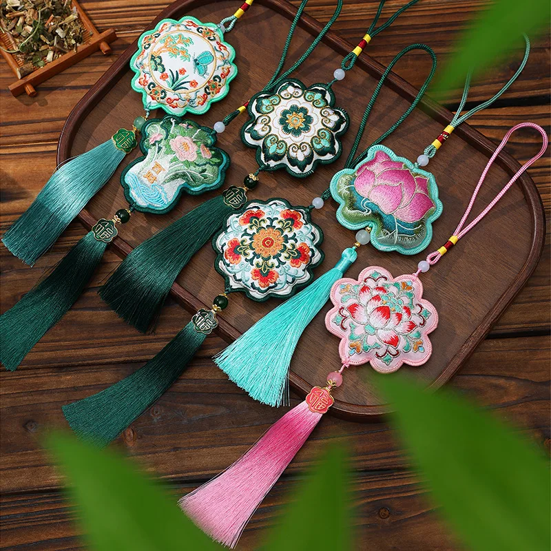 Dragon Boat Festival souvenir Guochao sachet pendant Dunhuang sachet antique Hanfu pendant Car merchandise