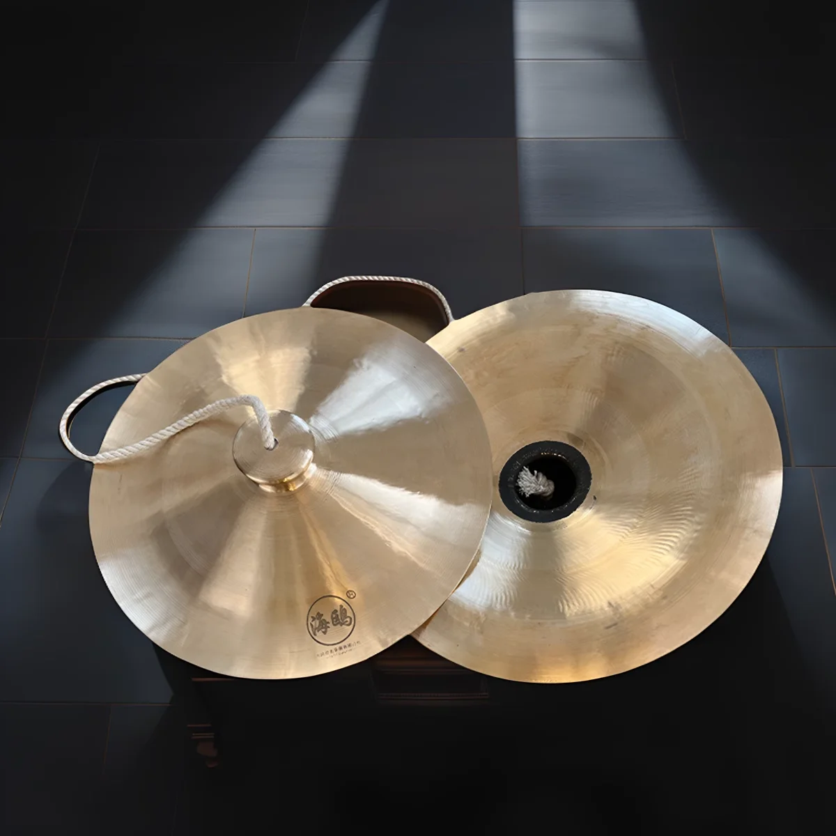 

Percussion Instruments Brass Marching Cymbals Professional Gongs, Drums, and Cymbals for Dragon Boat and lion Dance