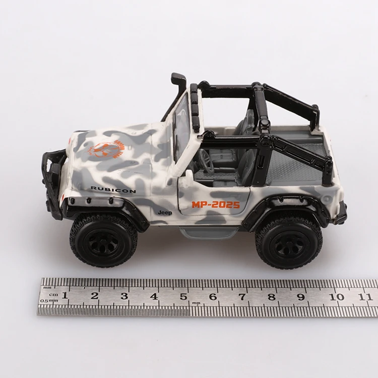 Maisto Diecast 1:43 Car 4.5in Mini Metal Model Car Military Vehicles Wrapped In Creative Camouflage Toy Car Kids Collection Gift