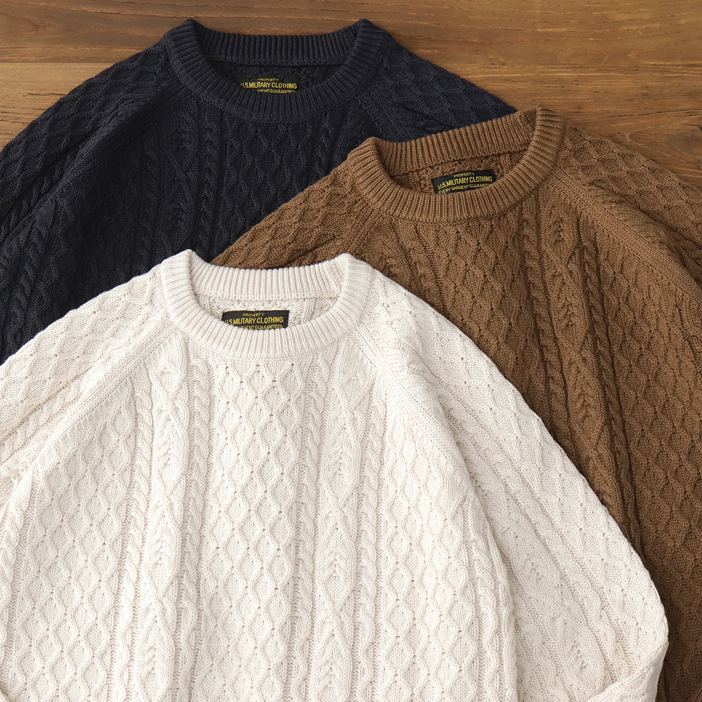 

Winter American Retro Cable Sweater Men's Wool Blended Warm Thickened Round Neck Twist Knit Sweater Sweater