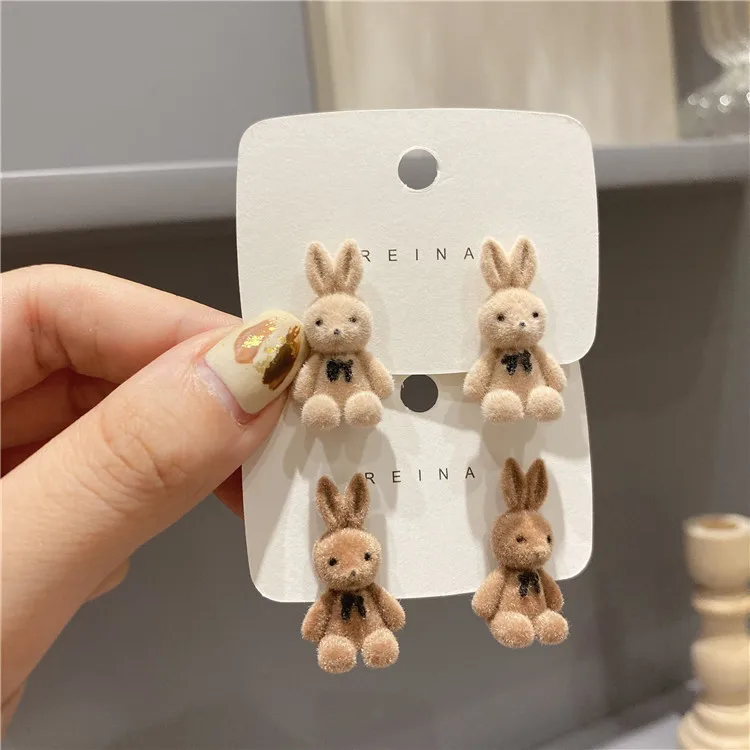 2024 Fashion Pink Flocking Bear Rabbit Stud Earrings for Women Girl Korean Cute Animal Small Bear Earrings Birthday Jewelry Gift