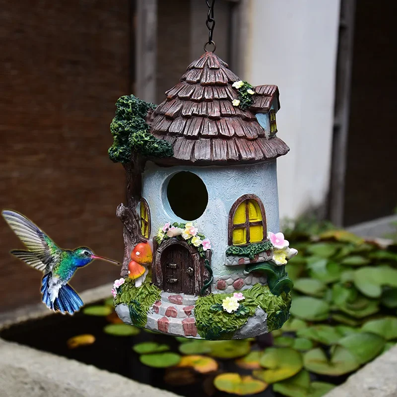Outdoor courtyard garden, big tree bird house decorations, homestays, kindergartens, landscaping ornaments, creative home resin