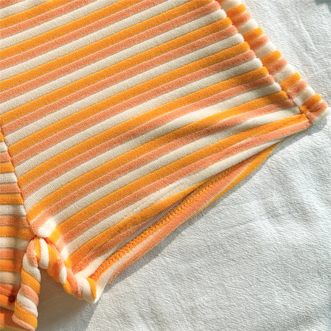 Neuer gestreifter Neckholder-Bikini mit hoher Taille, Damen-Badeanzug, zweiteiliges Bikini-Set mit Shorts, Badebekleidung, Badeanzug, Schwimmanzug V7825 – Detail 24