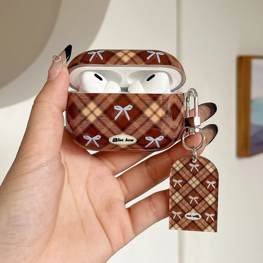 Fashion Girl Retro Style Plaid Bow Pattern Keychain Tag Odporne na wstrząsy etui ochronne do słuchawek AirPods 2 3 4 Pro 2 Akcesoria