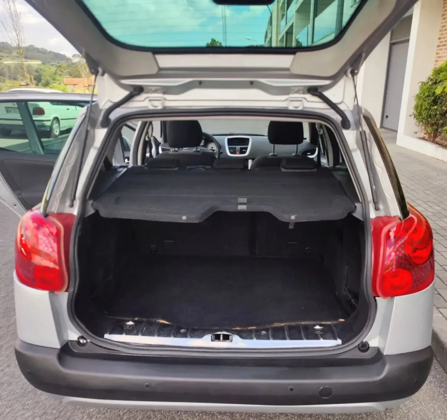 

Auto Struts With Springs For Peugeot 207 SW Estate 2007-2013 Rear Tailgate Trunk Boot Lift Supports Shock Damper Rod