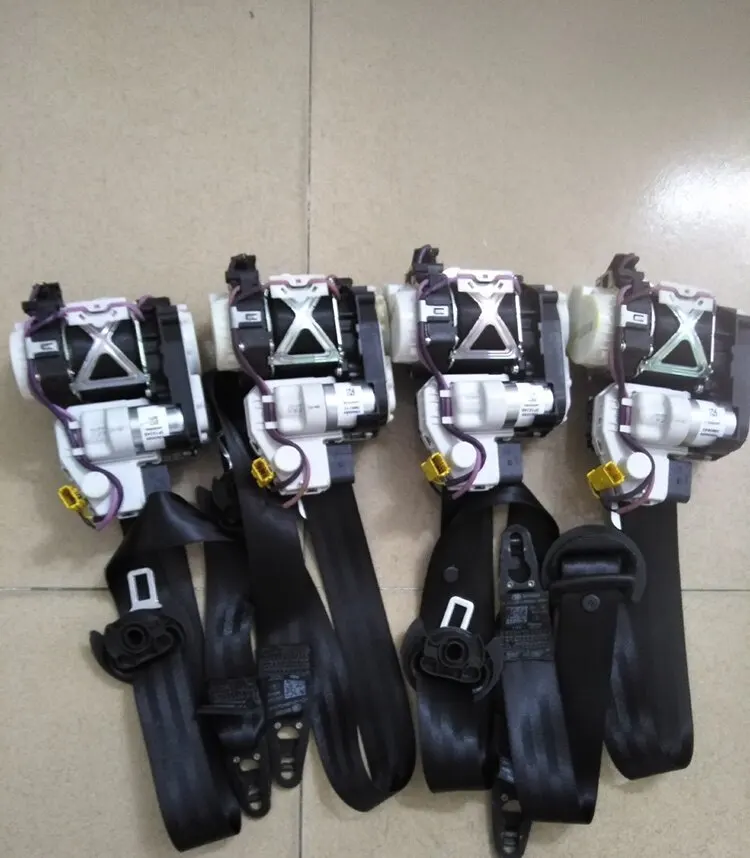 Audi's front and rear seat belt assemblies with pre-tightening function A4LQ5LC8C7D4 dismantling parts