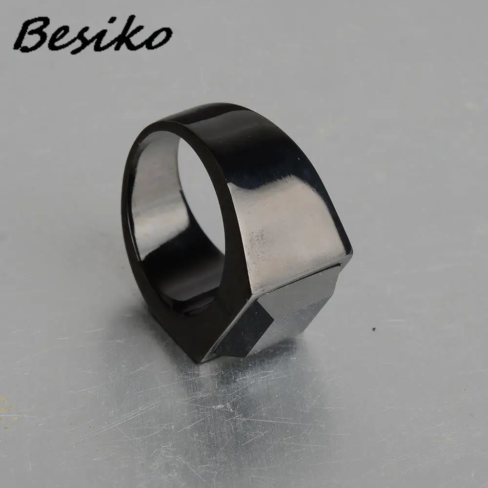 Besiko Trendy Men Square Black Stone Ring Stainless Steel Retro Signet Rings Rock Punk Male Jewelry Boyfriend Gift Dropshipping