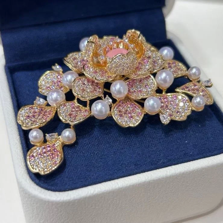 Certified 3‑5mm Aurora Flawless Natural Freshwater Pearl Pink Diamond Peony Flower Brooch Elegant Lotus Floral Pin Jewelry Gift