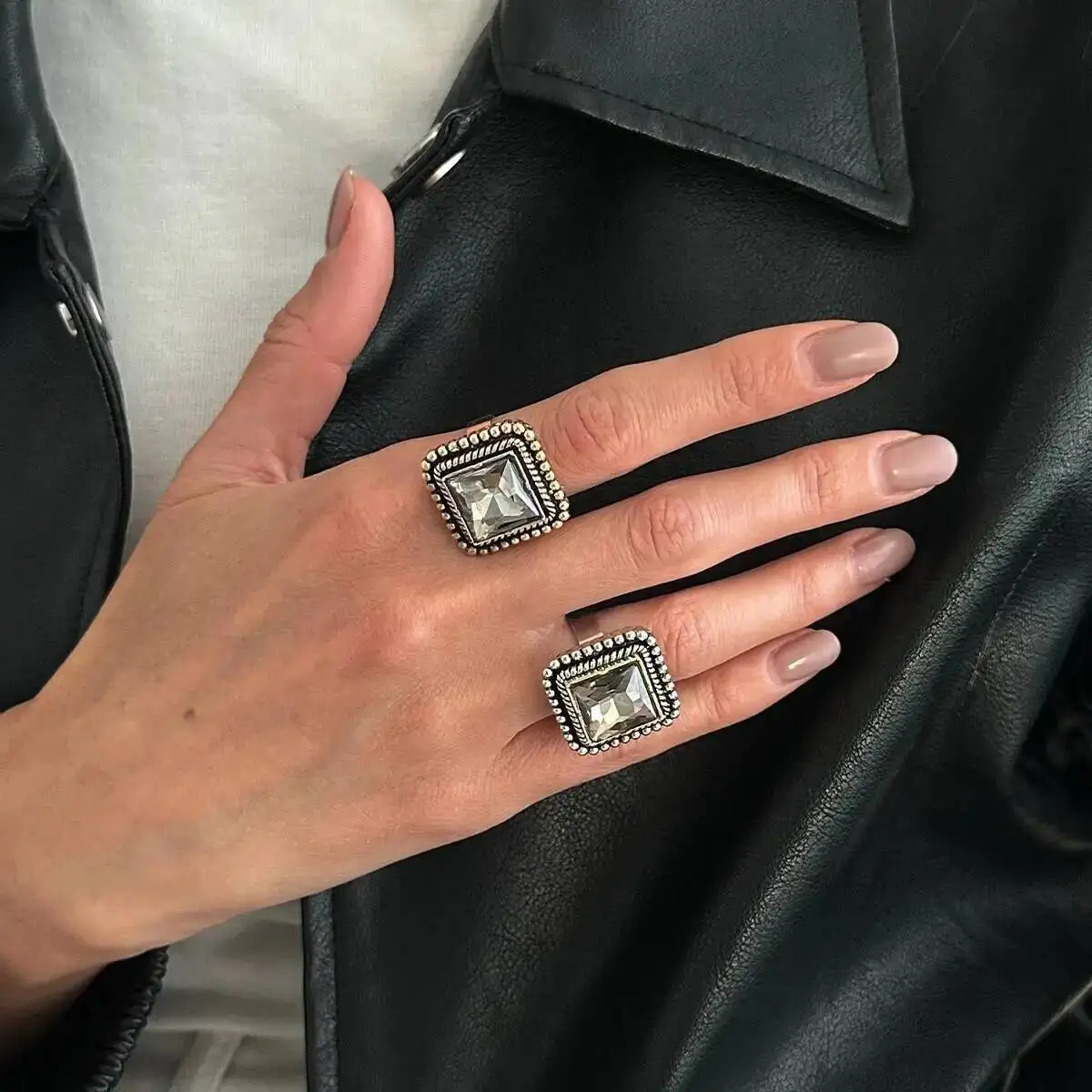 IngeSight.Z New Classic Square Acrylic Rhinestone Open Ring Women Men Vintage Geometric Finger Rings Couple Daily Wear Jewelry