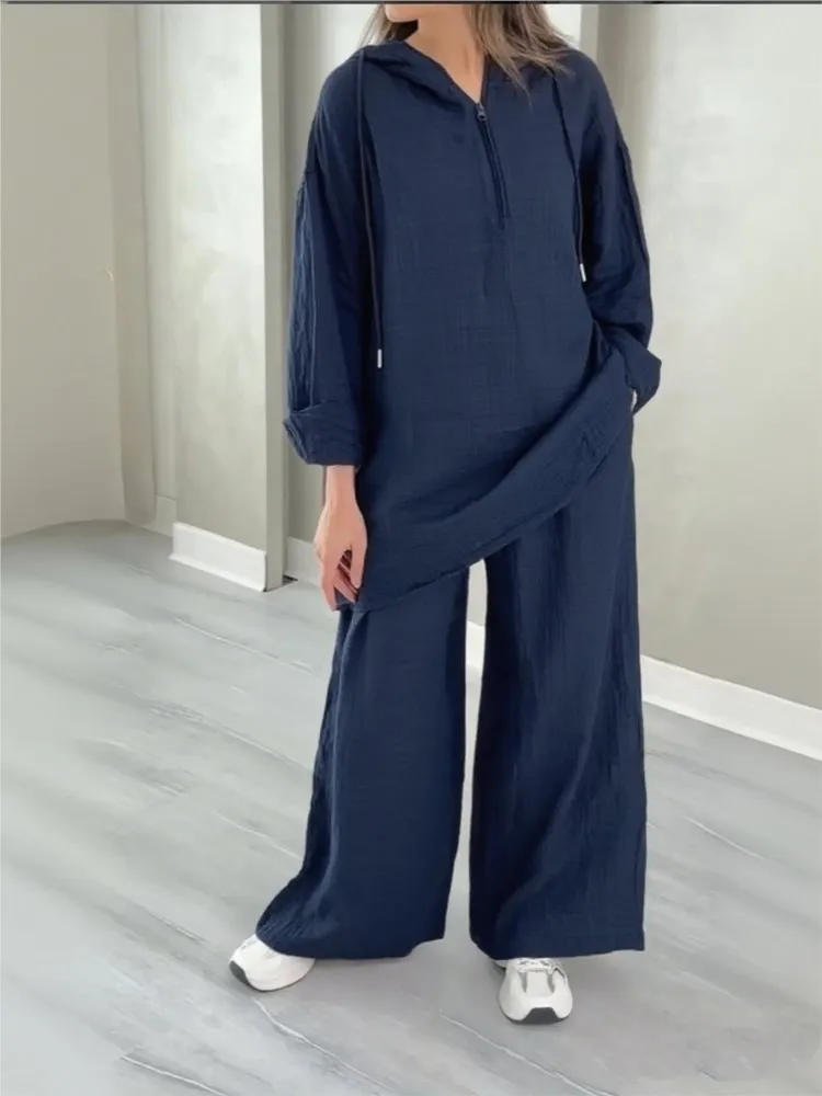 New Autumn And Winter Hooded Half-zipper Top Wide-leg Pants Large Size Suit Fashionable Casual Loose Solid Color Trousers Set