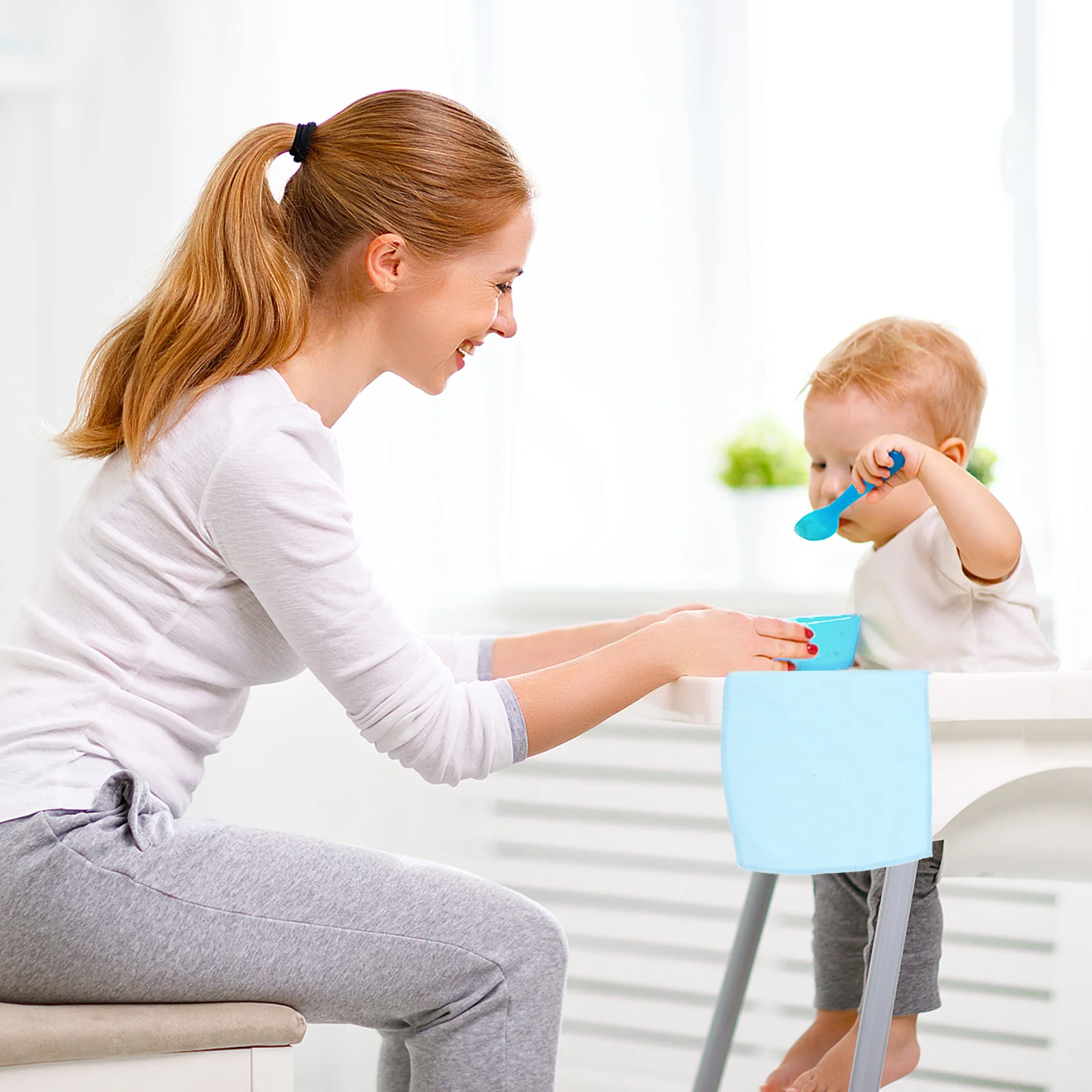 10Pcs Fiber Towels Highly Absorbent Fade-Resistant Wash-Resistant Hand Face Towels Eco-Friendly Comfortable 20x20cm Assorted