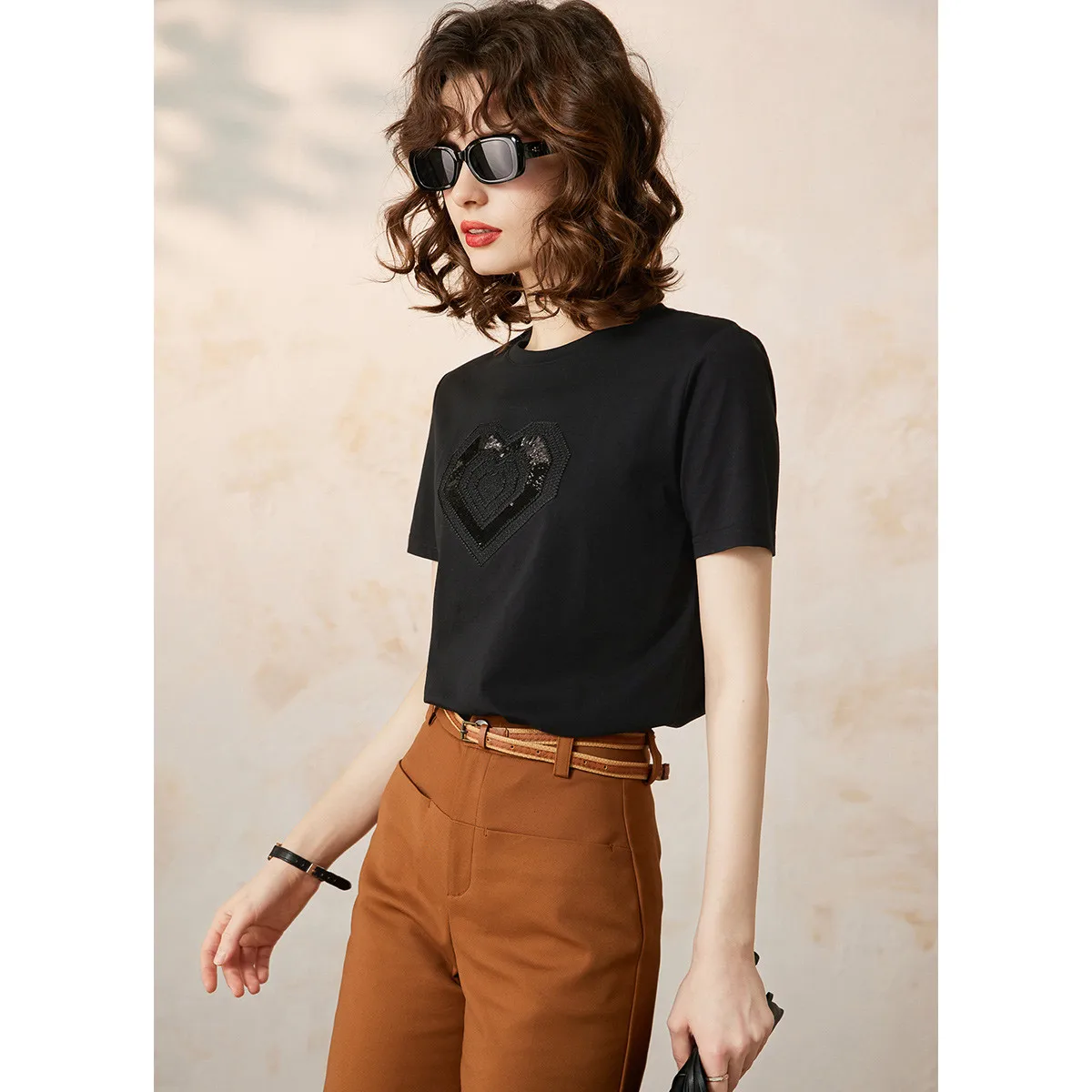 LOUIS YAO Women Sequin Embroidery T-shirt 2024 Summer Casual O Neck Short Sleeve Tee Fashion Pullover Top