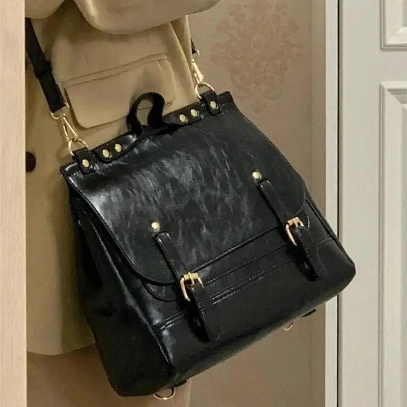 Retro Studded Backpack Women Academy Style Large Capacity Leather Messenger Ladies High End Multi Functional Crossbody Bag