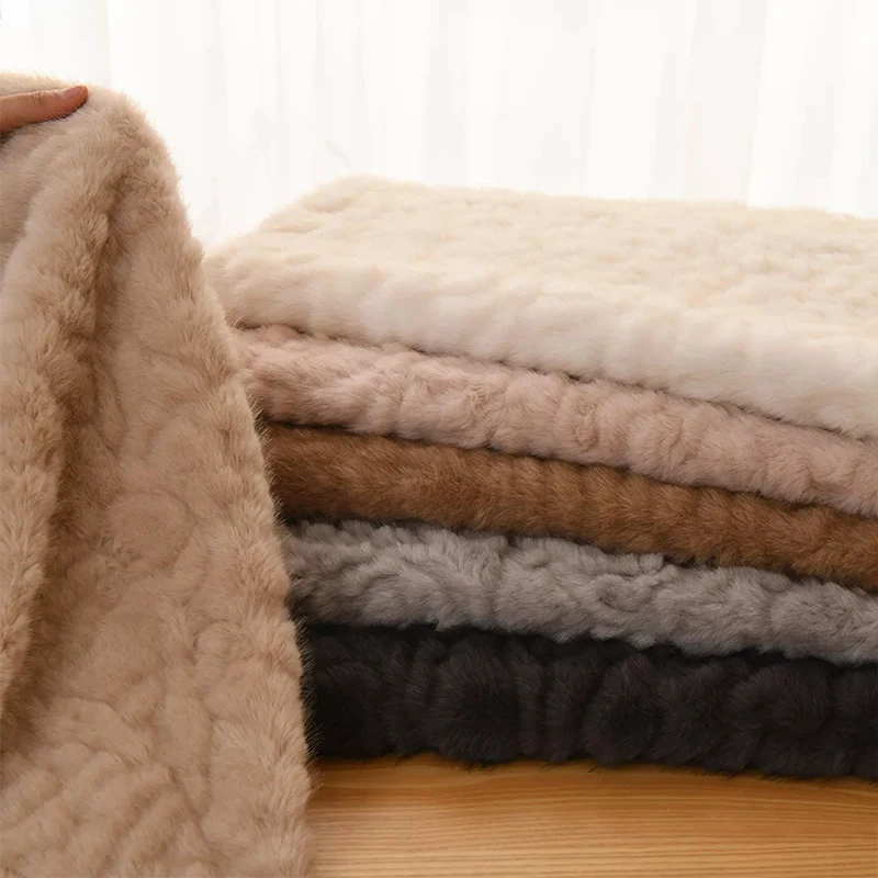 Quality Pile Fox Fur 1cm Artificial Mink Plush Imitation Fur Clothing Fabric, DIY Winter Apparel Scarf Doll Pillow Sewing Fabric