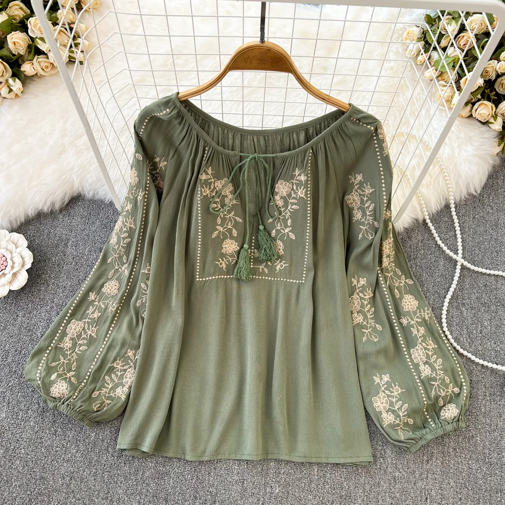 

Spring Autumn Vintage Embroidered Pullover Blouse for Women Long Sleeve Round Neck Loose Fit Doll Style Chic Aesthetic Shirt Top