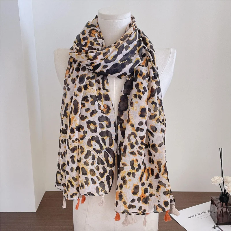 

Элегантный женский шарф из хлопка и льна с леопардовым принтом и бахромой, легкая летняя пляжная накидка для отпуска, длинная накидка-шаль.
