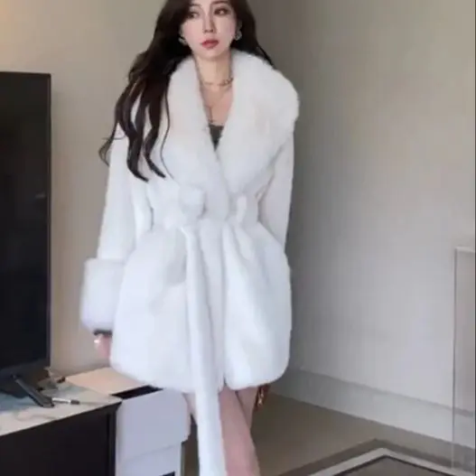 Imitation Mink Mid-Length Coat with Luxury Fox Fur Collar - Slim Fit, High-Fashion Style