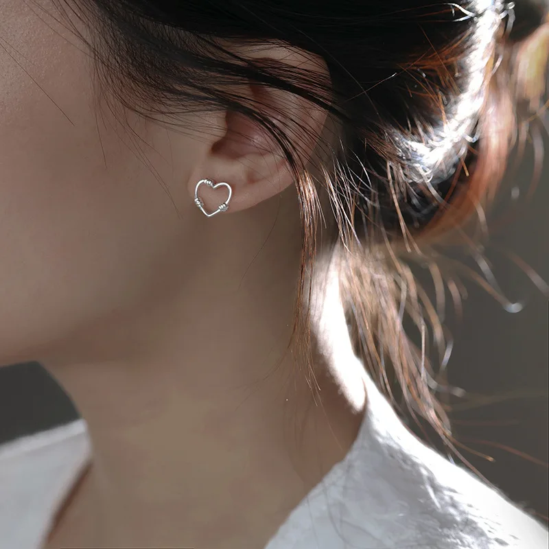 925 Silver Needles Simple Cute Korean Silver Color Hollow Heart Stud Earrings For Women Ear Piercing Teen Jewelry Earring Gift