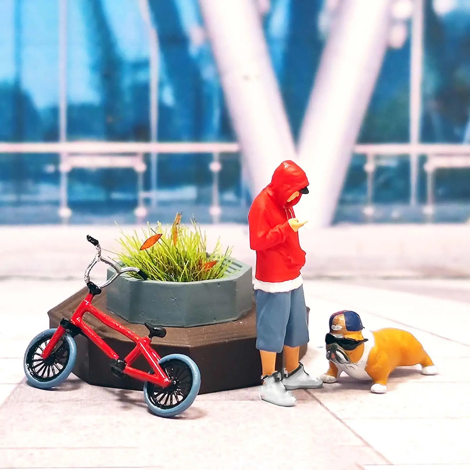 4 Pieces 1:64 Scale People Model Boy Figure with Flowerbed, Bicycle and Dog Miniature Layout Scenario Sand Table DIY Project