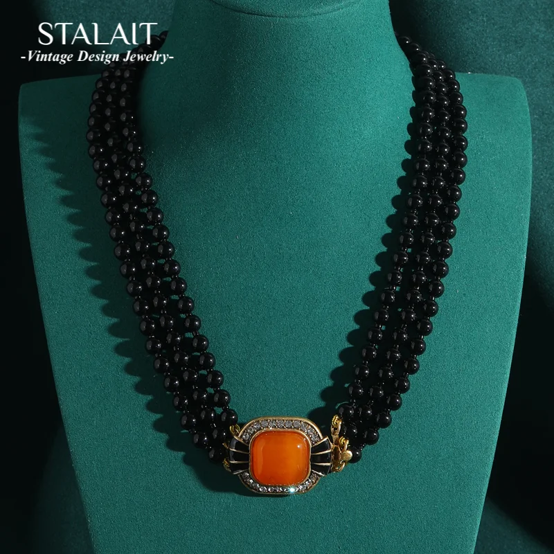 

Vintage Jewelry Black Necklace With Pendant Woman Layered Bead Chain Designer Square Orange Stone Party Luxury Charm Accessories