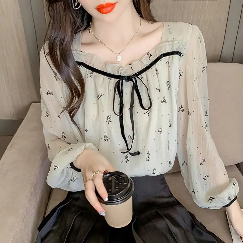 Elegant French Style Floral Long Sleeve Chiffon Women's Shirt Fashionable Design Sense Shirt Pattern Square Collar TT1439