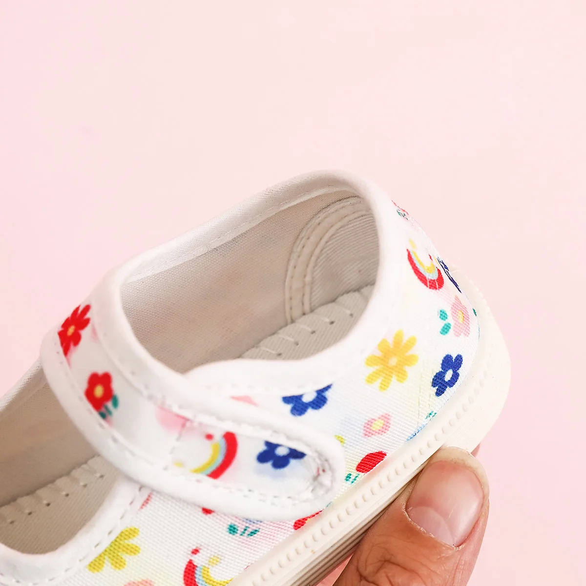 Modische, bequeme Freizeitsportschuhe für Mädchen, ideal für Frühling und Sommer, mit weicher Sohle, geeignet für den Innen- und Außenbereich, für Kindergartenkinder und für Campingausflüge. – Detail 5