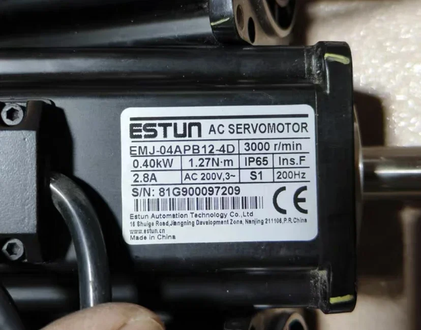 Used motor EMJ-04APB12-4D in stock, tested ok， function normally