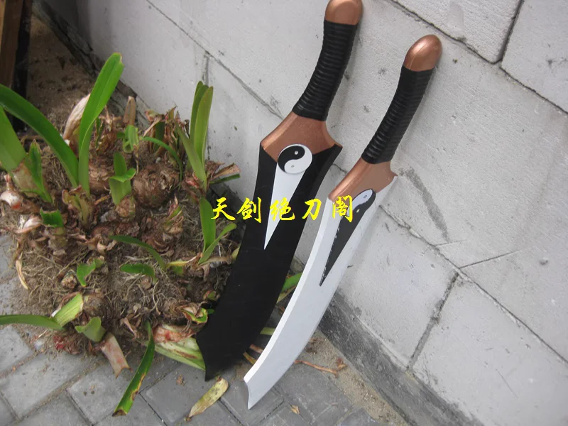 Pair Fate Bow Knight Eileen Guard Palace Shirou Archer Handmade COS Red A Double Blade Gan Jiang Mo Ye Wood Dagger Sword Unsharp