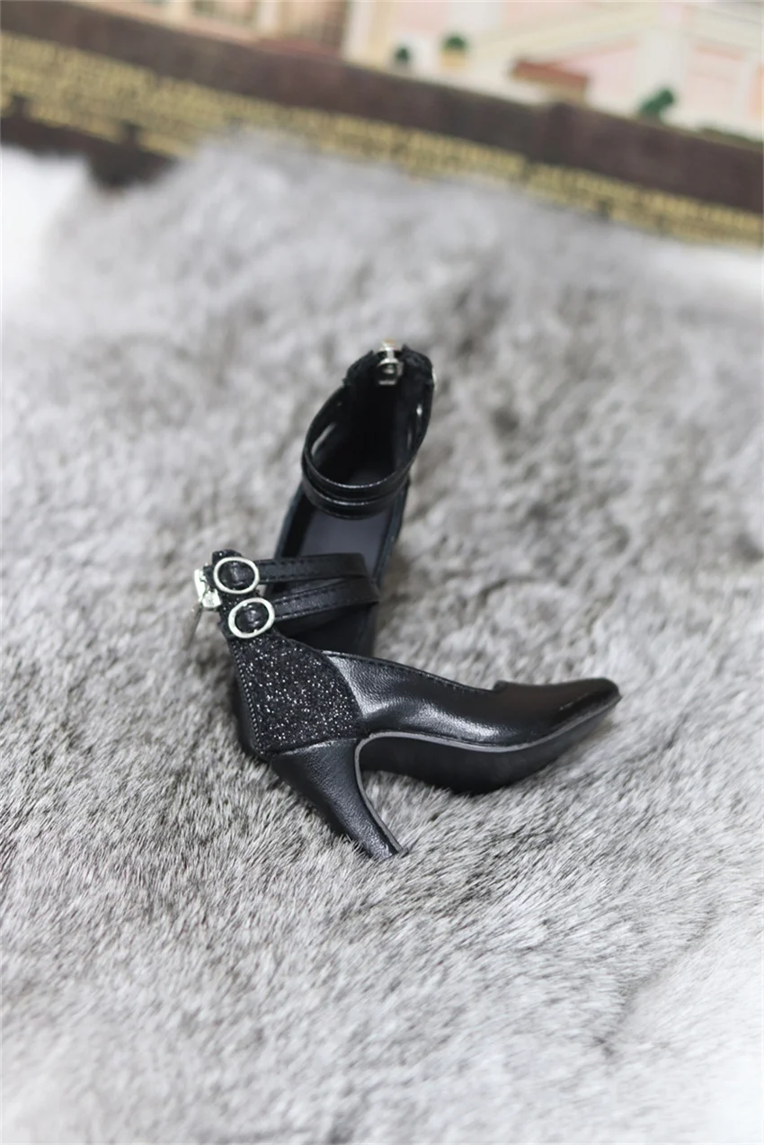 BJD Toy Shoes 1/3 female /SD/DD/SDGR/SD16 Pointed double-button high heels BJD doll accessories