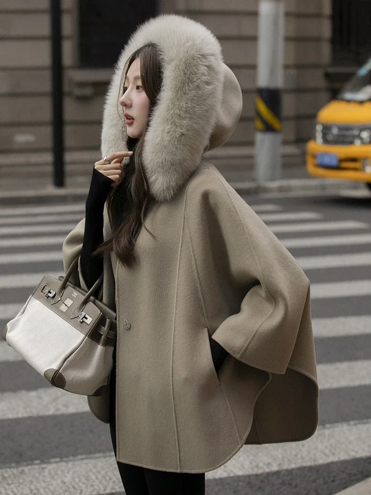 

New Autumn Winter Women Fashion Thick Warm Cashmere Wool Coat Cloak Top Clotnes Hooded Real Fox Fur Woolen Blends Jacket