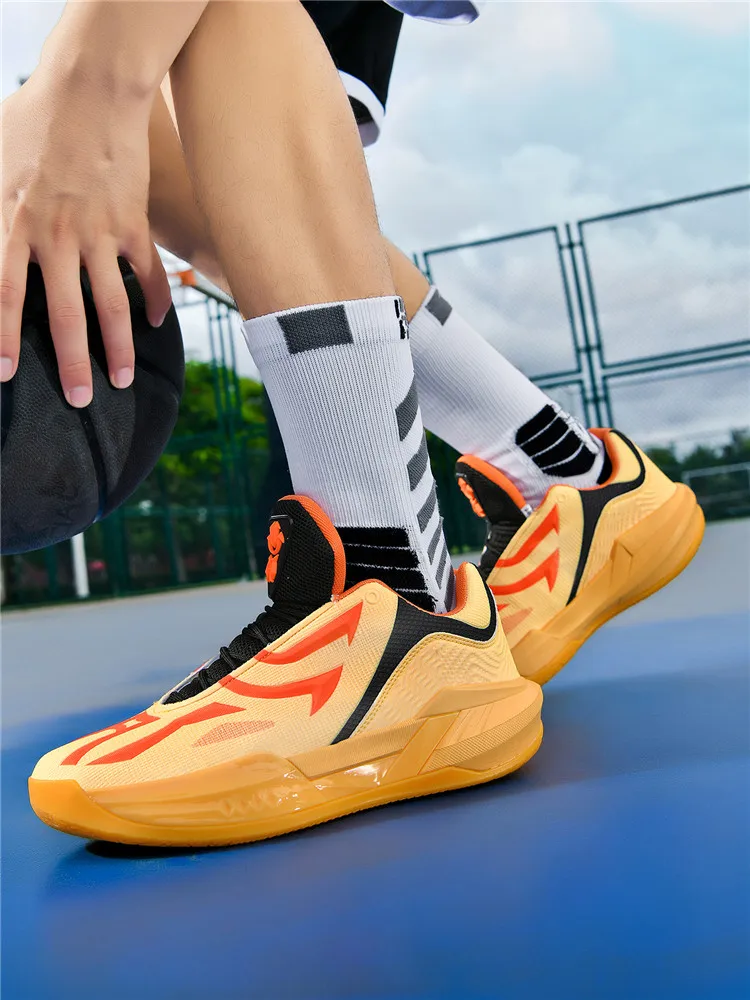 Hot 2025 summer new outdoor breathable wearable hiking mountaineering casual shoes Very good hiking shoes