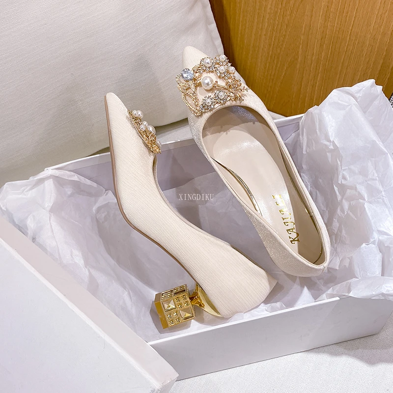 

Autumn New Ladies High Heels Pointed Toe Shaped Heel High 5cm and 7cm Wedding Shoes Square Buckle Travel Banquet Shoe High Heels