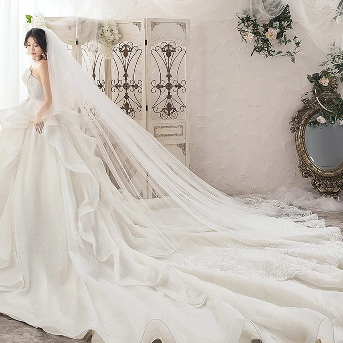 Elegant Bridal Veil Cathedral Veil One Layer Wedding Veils with Comb Edge Polycyclic Lace 300cm Length Bridal Veil Customized