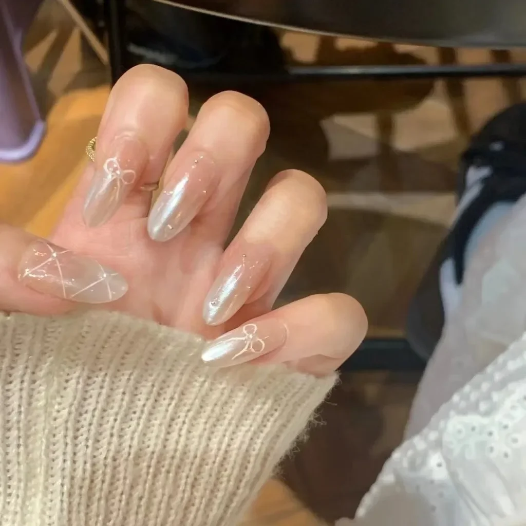 

Jennie Same Style Minimalist Sweet Handmade Wear Nail Art Aurora Gradient Bow Fake Nails Gentle Nude Almond Manicure