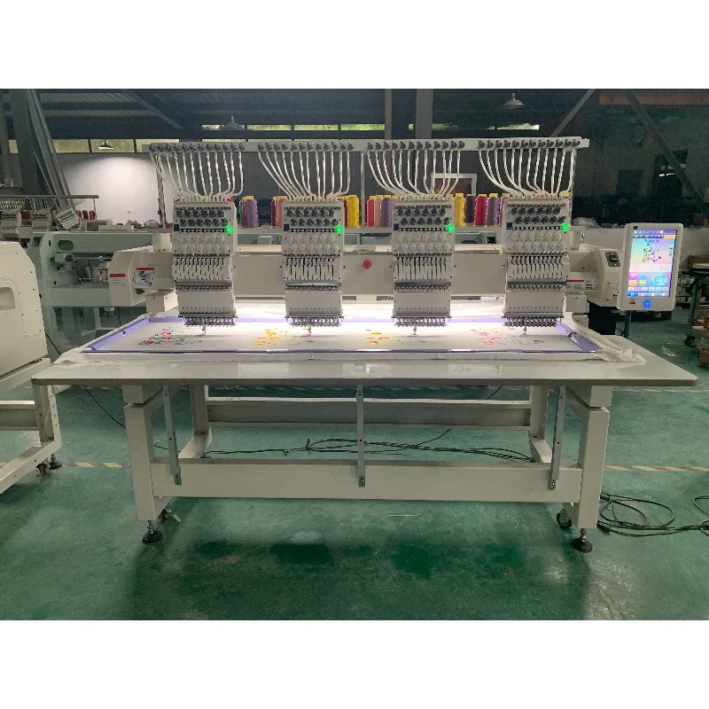 [Le più vendute] Macchina da ricamo a quattro teste ST 1204 adatta per il ricamo di vari vestiti/accessori/necessità quotidiane